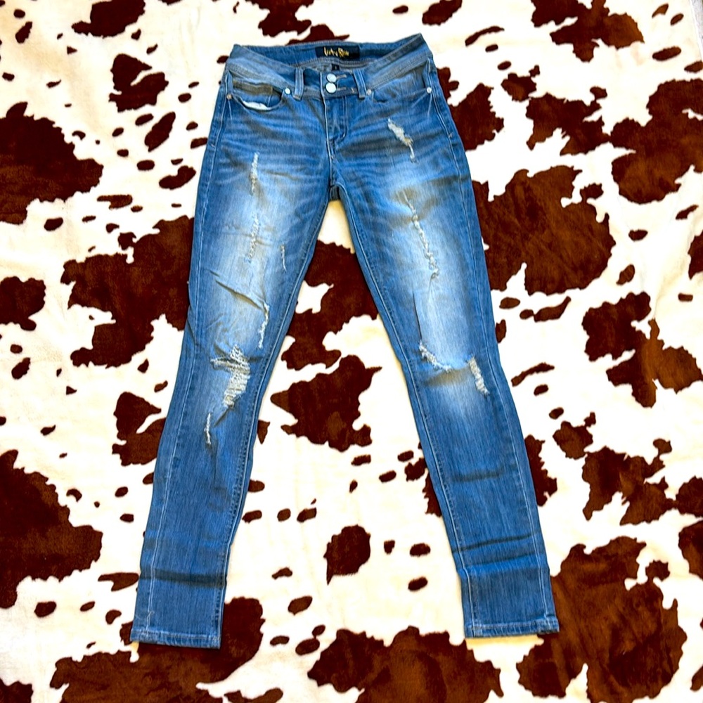 Medium washed jeans, size 3